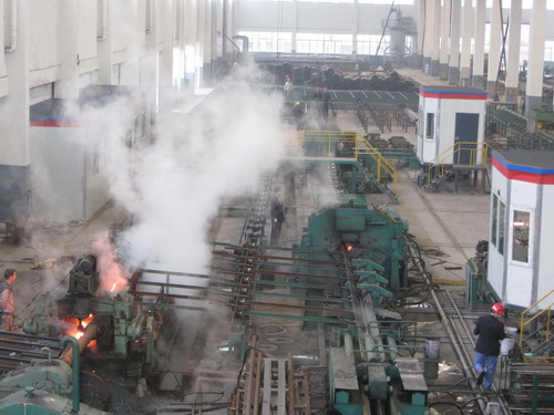 朔州无缝钢管厂家生产车间